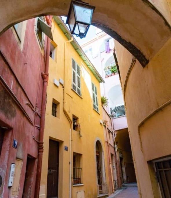 Magnifique T2 Proche Mer Et Ville Refait A Neuf Avec Terrasse マントン エクステリア 写真